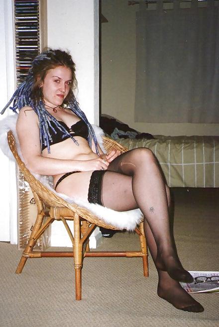 11P Hippy Teen in Stockings