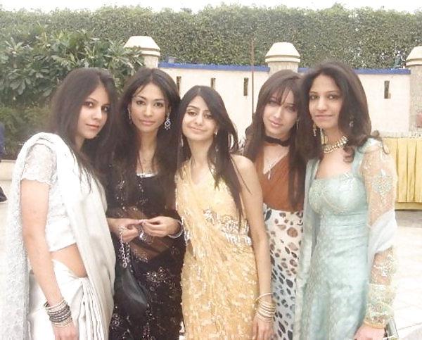 9P Salwar kameez lovers