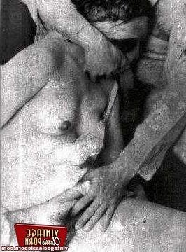 12P Ladies from the thirties sucking some mean cock at home