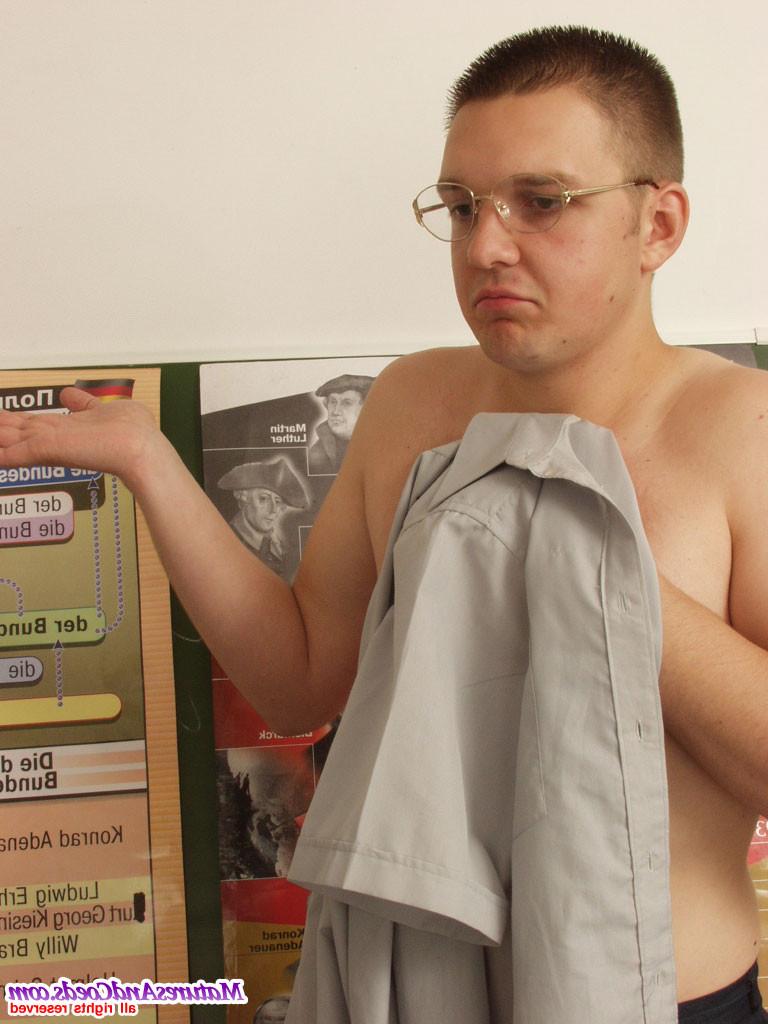 13P Older teacher lady sucks big penis strong boy