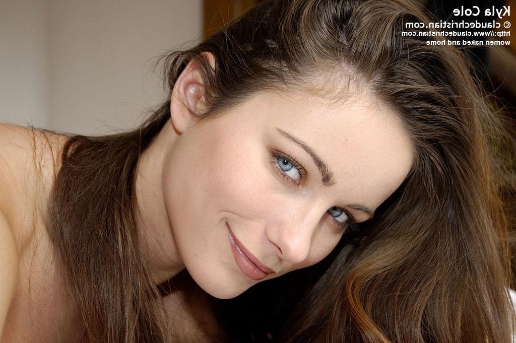 19P Kyla Cole naked at home in private pics