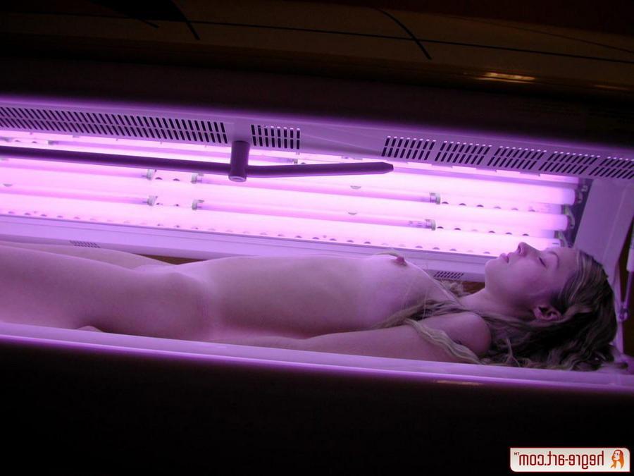 16P Join teen Katya lying naked in the solarium