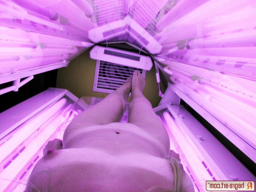 16P Join teen Katya lying naked in the solarium