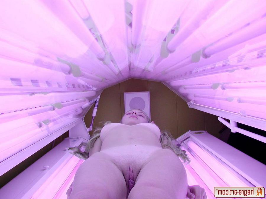 16P Join teen Katya lying naked in the solarium