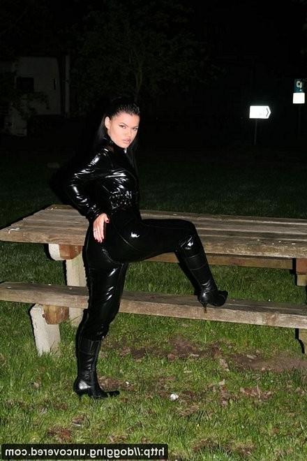 17P Dogging uncovered outdoor sex