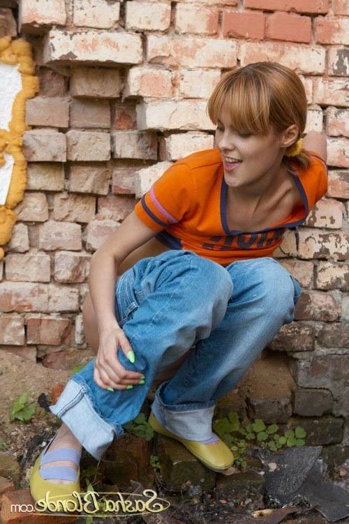 17P Young stunning naughty blonde cutie posing and peeing outdoors