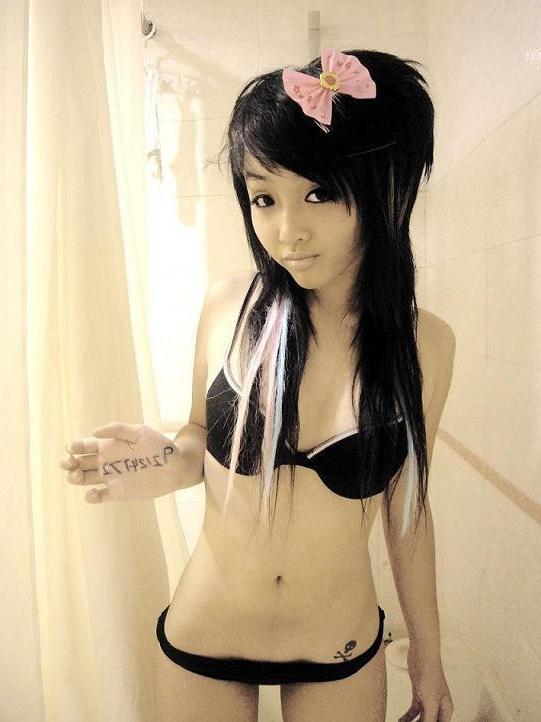15P Young indie emo teens teasing in panties