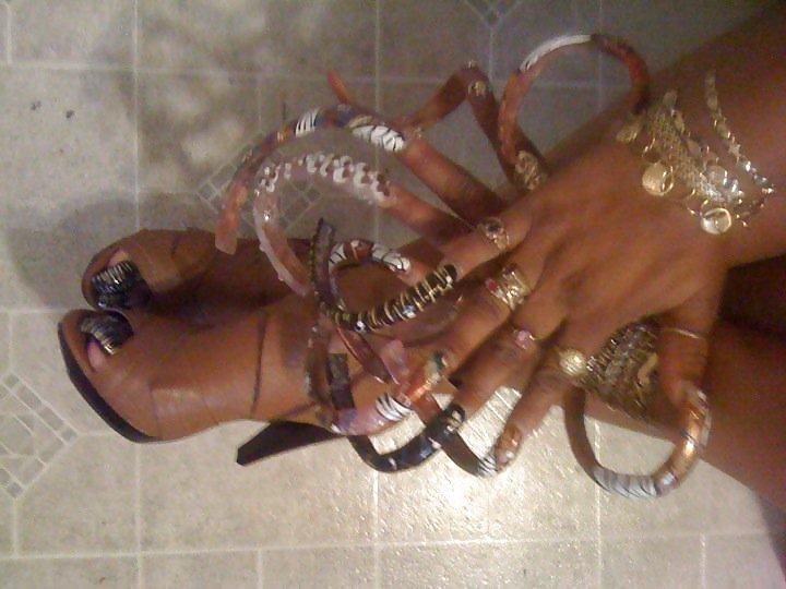 25P My friend toenails