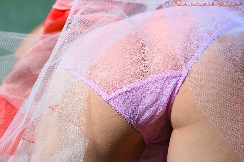 16P Leggy Amateur Upskirts Panties and Stockings Tops