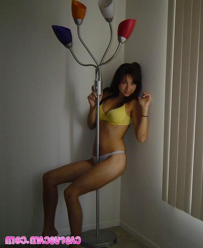 16P Cute amateur asian teen posing in panties