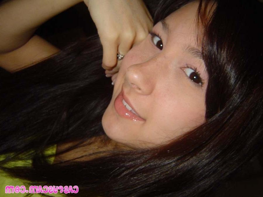 16P Cute amateur asian teen posing in panties