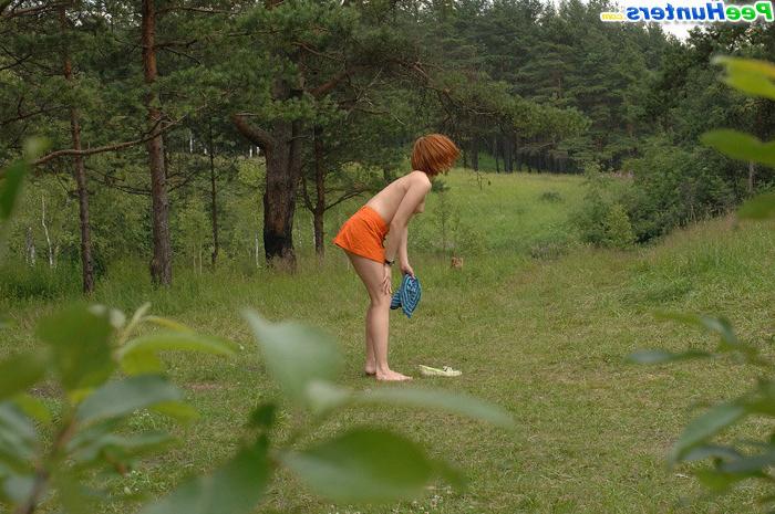 16P Chick takes off all her clothes to take a leak