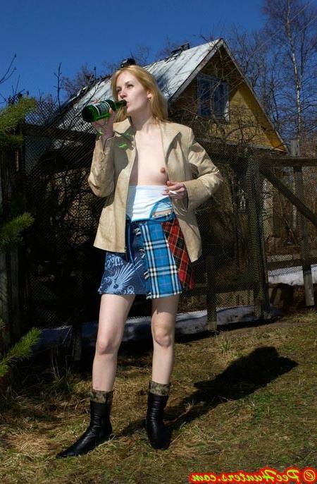 16P Spying on peeing and sunbathing teen