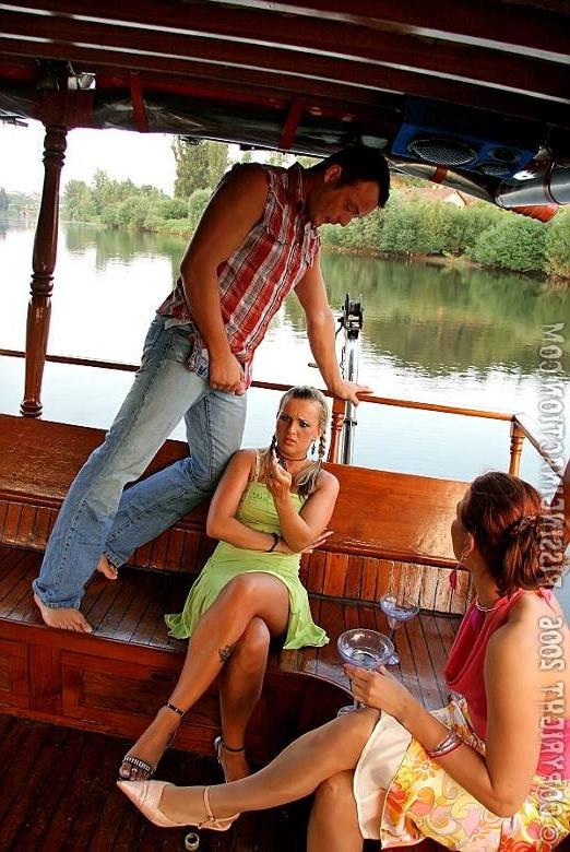 19P Ladies and guy have pissng and jizzing fun on a riverboat