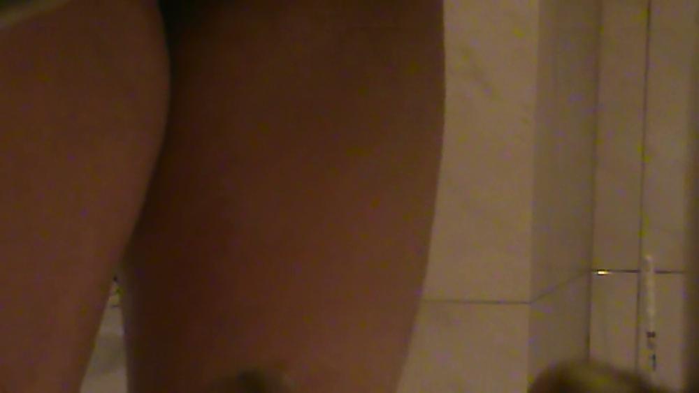 12P Bbw molli versteckte bad cam 2