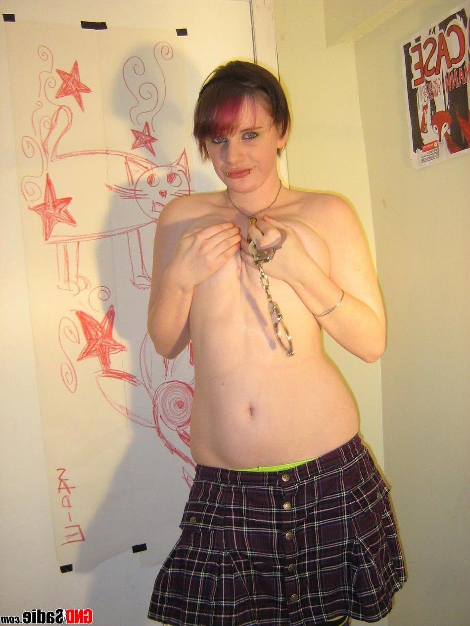 16P Alt punk girl Sadie schoolgirl skirt