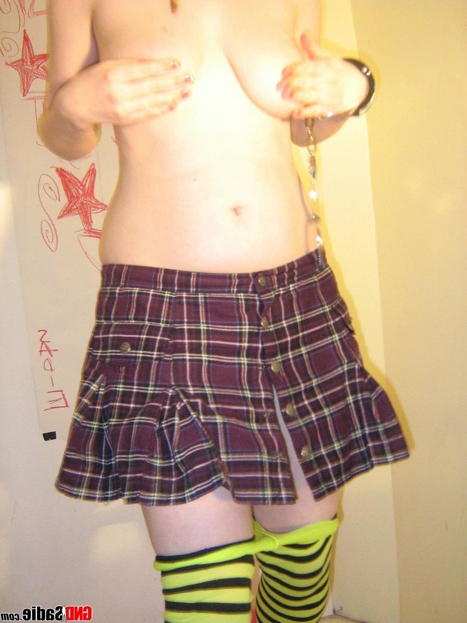 16P Alt punk girl Sadie schoolgirl skirt