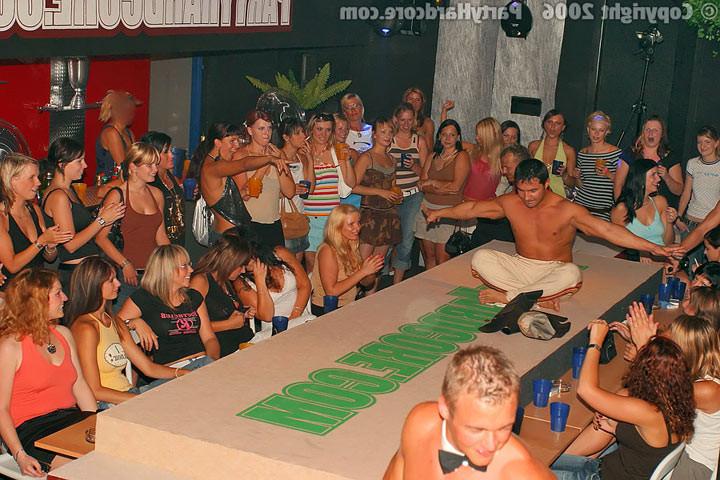 12P Discotheque hosting a drunk xxx orgy