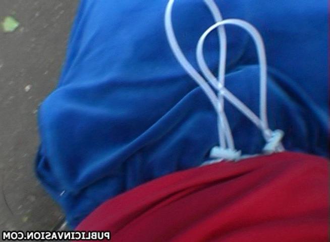 16P cheap slut taking the cock in the wide open park