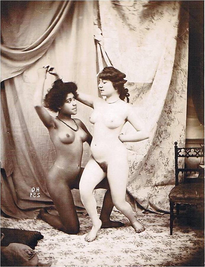 12P Brothel maison close PARIS