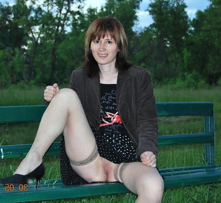 12P Public upskirt pussy