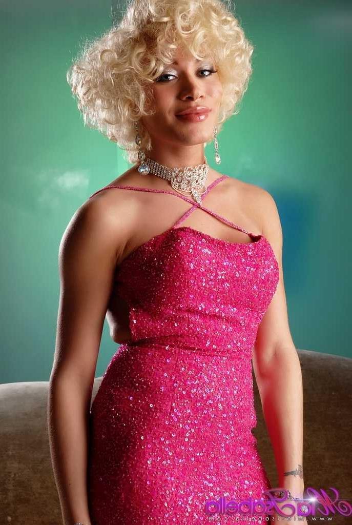 16P Hot shemale in a blonde wig