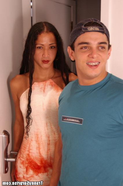 12P Nice hot tranny getting her asshole filled with cum