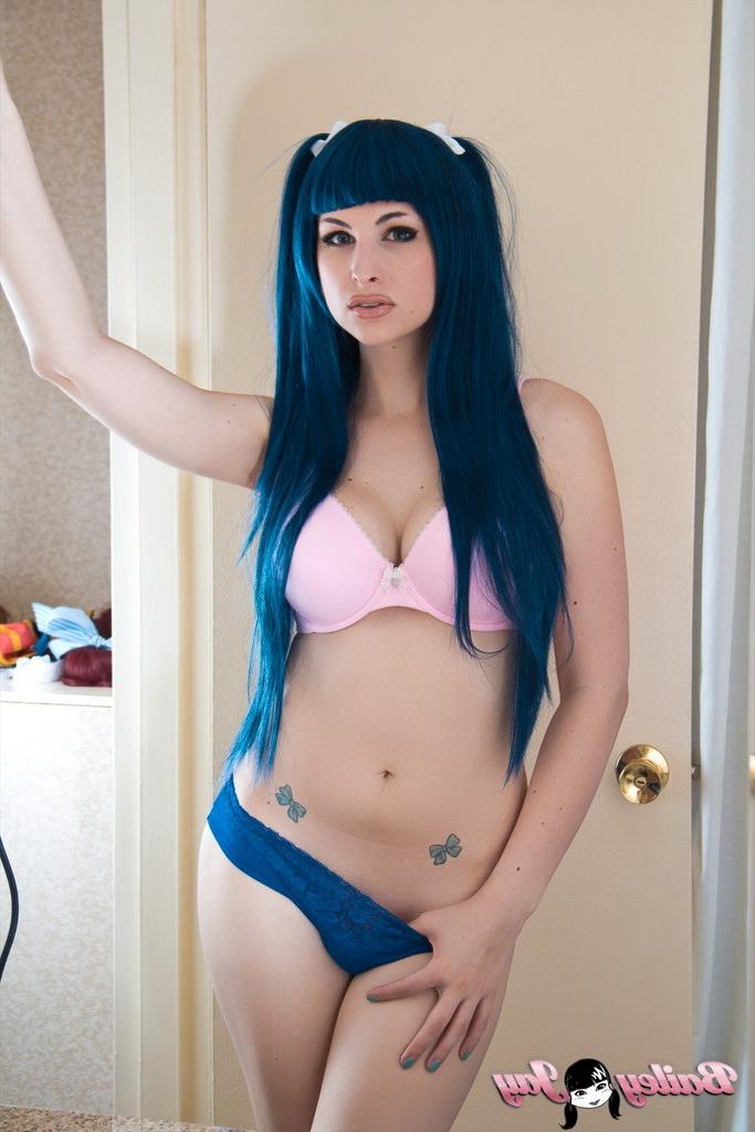 16P Beautiful shemale exposed