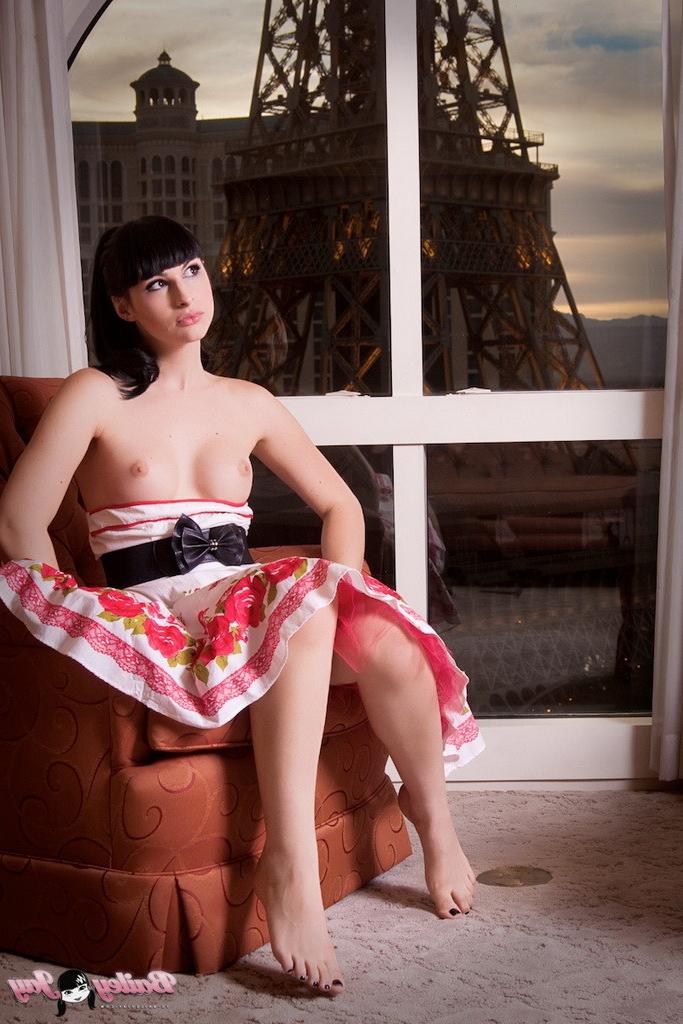 16P Beautiful shemale in dress stripping