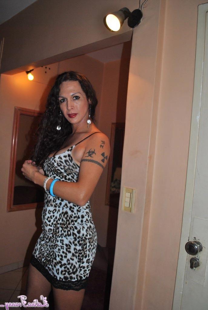 12P Nicole Montero and her shemale girlfriends