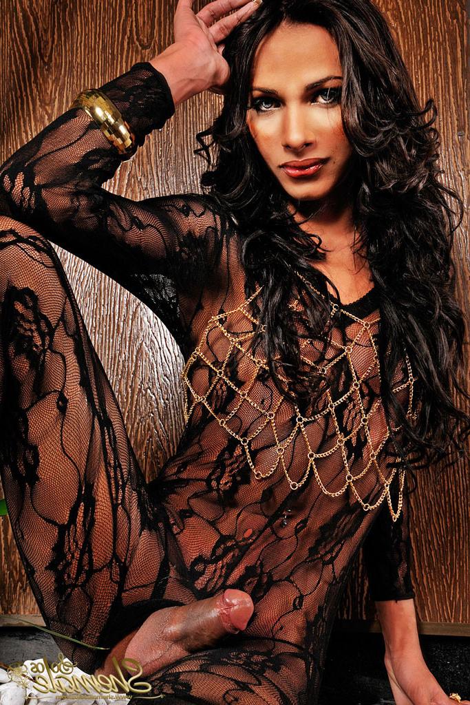 15P Shemale In a Black Body Stocking