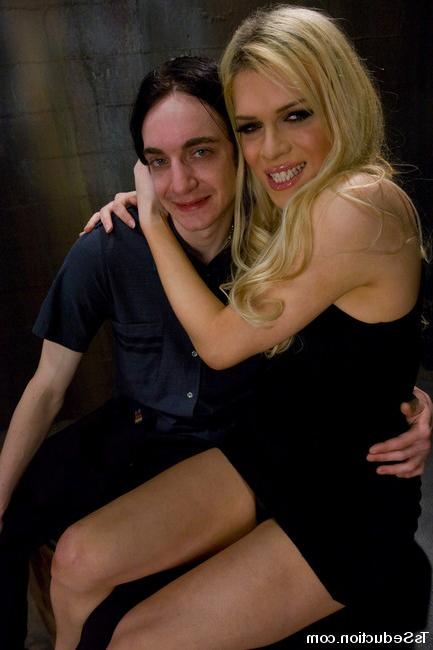 15P TS Jesse playing with her caged slave