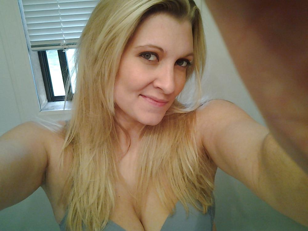 19P Yummy milf who wanted me to share