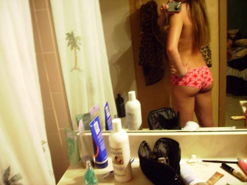 8P Doll sliding hand in pink panties and shooting all on cam