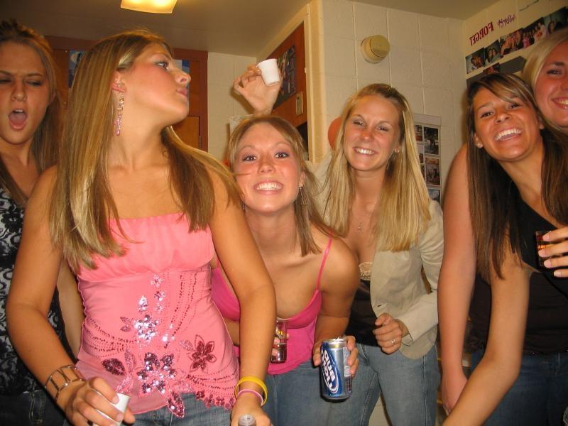 16P Amateur girlfriends posing and flashing at home and at parties