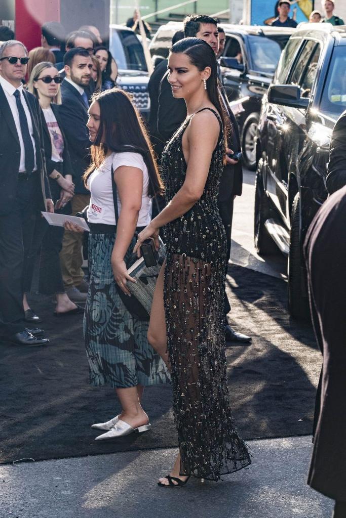 25P Adriana Lima Sexy