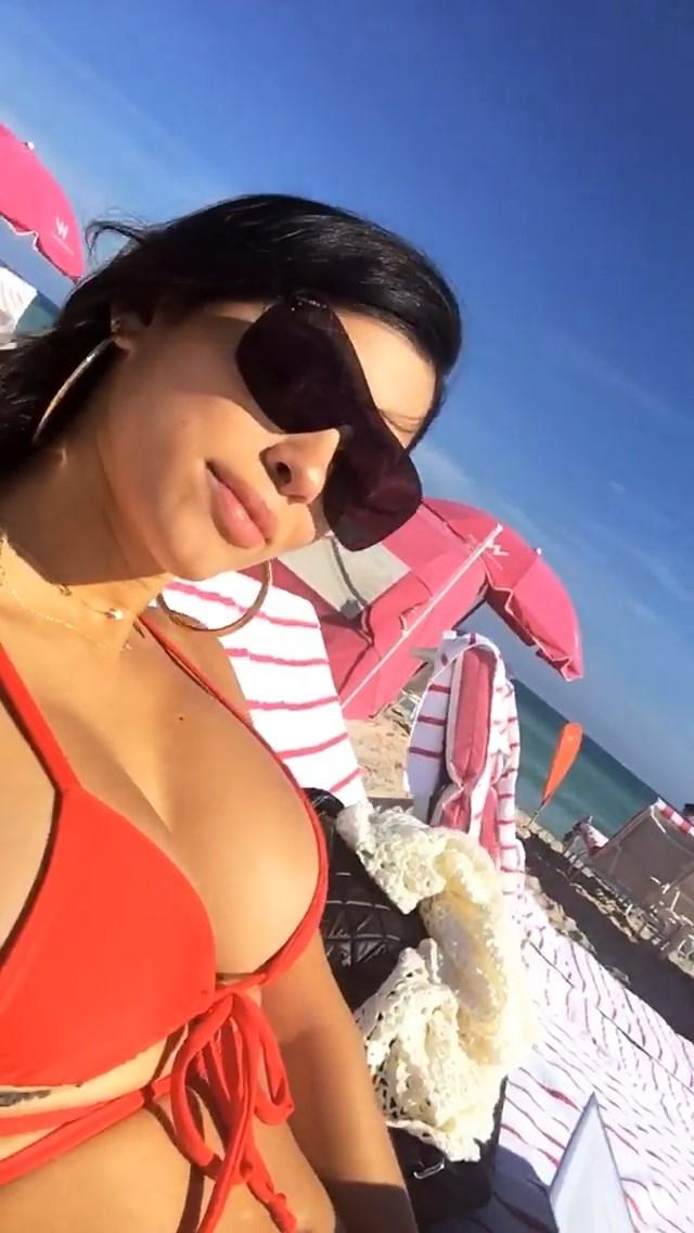 25P Alexandra Rodriguez Sexy