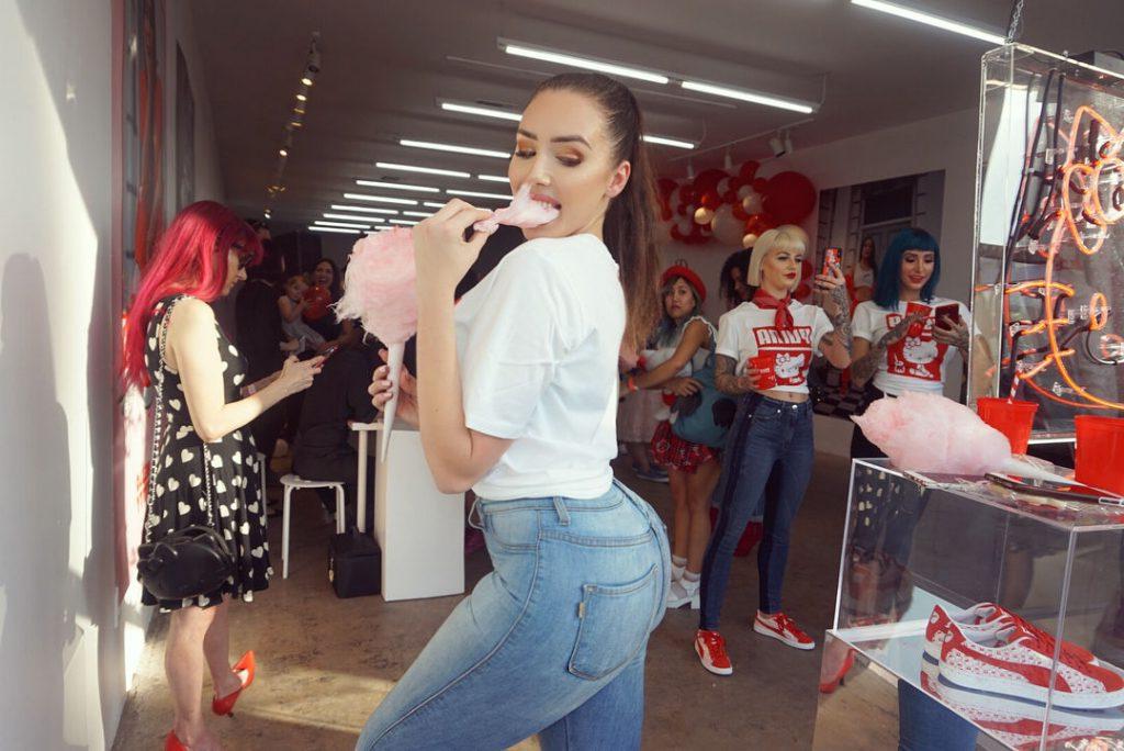 25P Alexis Fallon Sexy