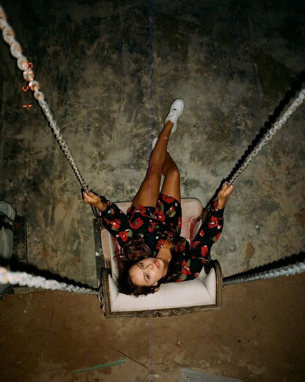14P Alexis Ren Sexy