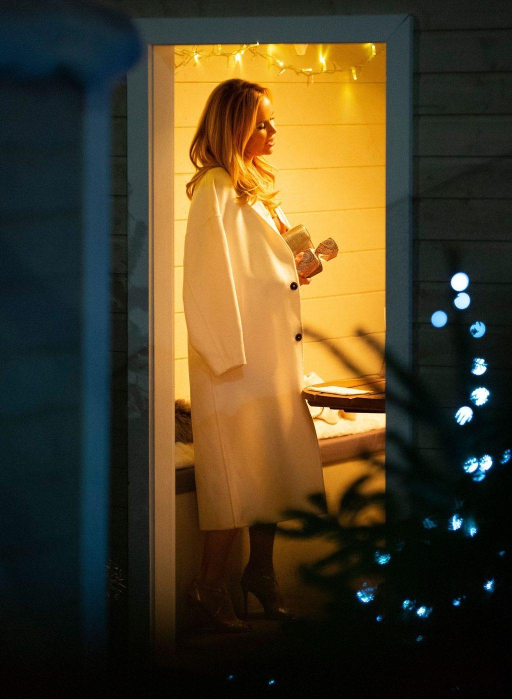 23P Amanda Holden Sexy