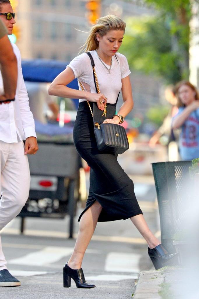 16P Amber Heard Sexy
