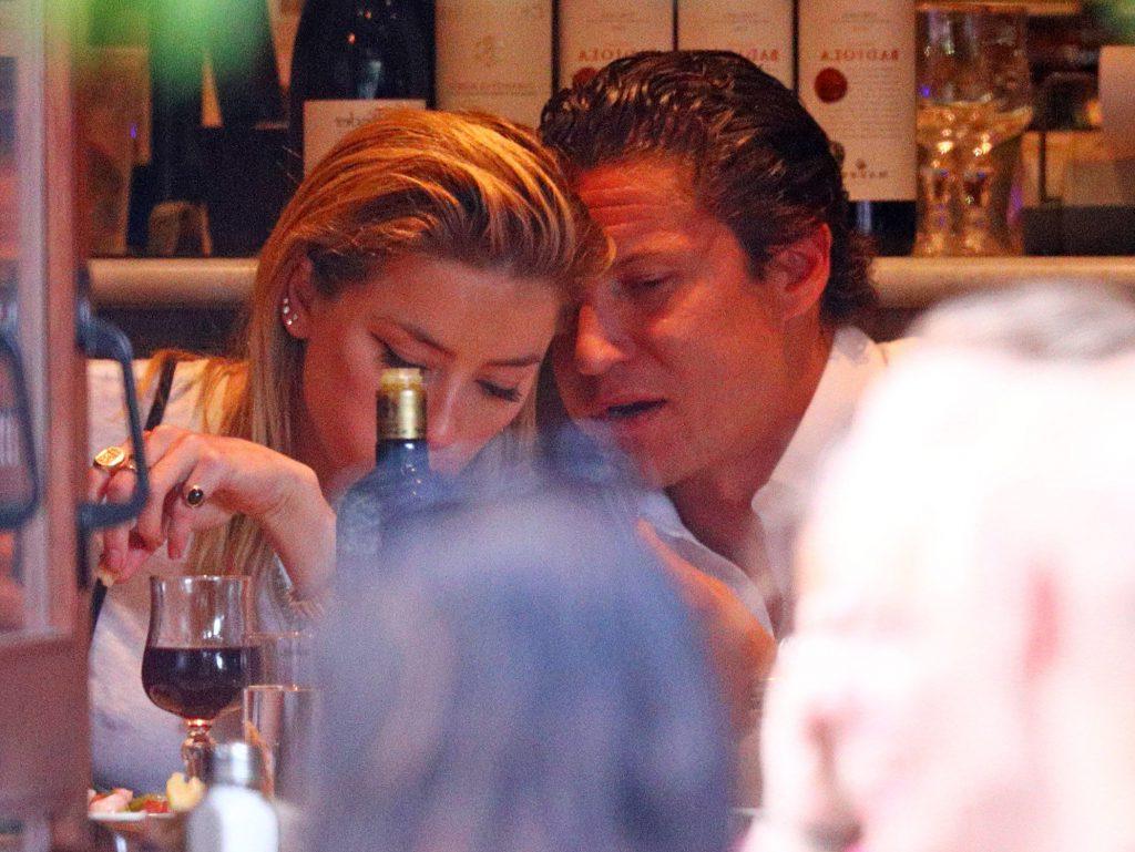 16P Amber Heard Sexy