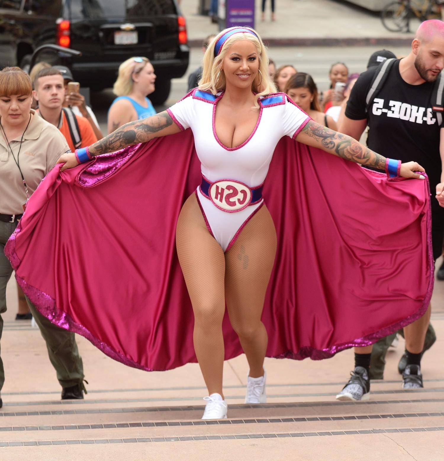 11P Amber Rose Sexy