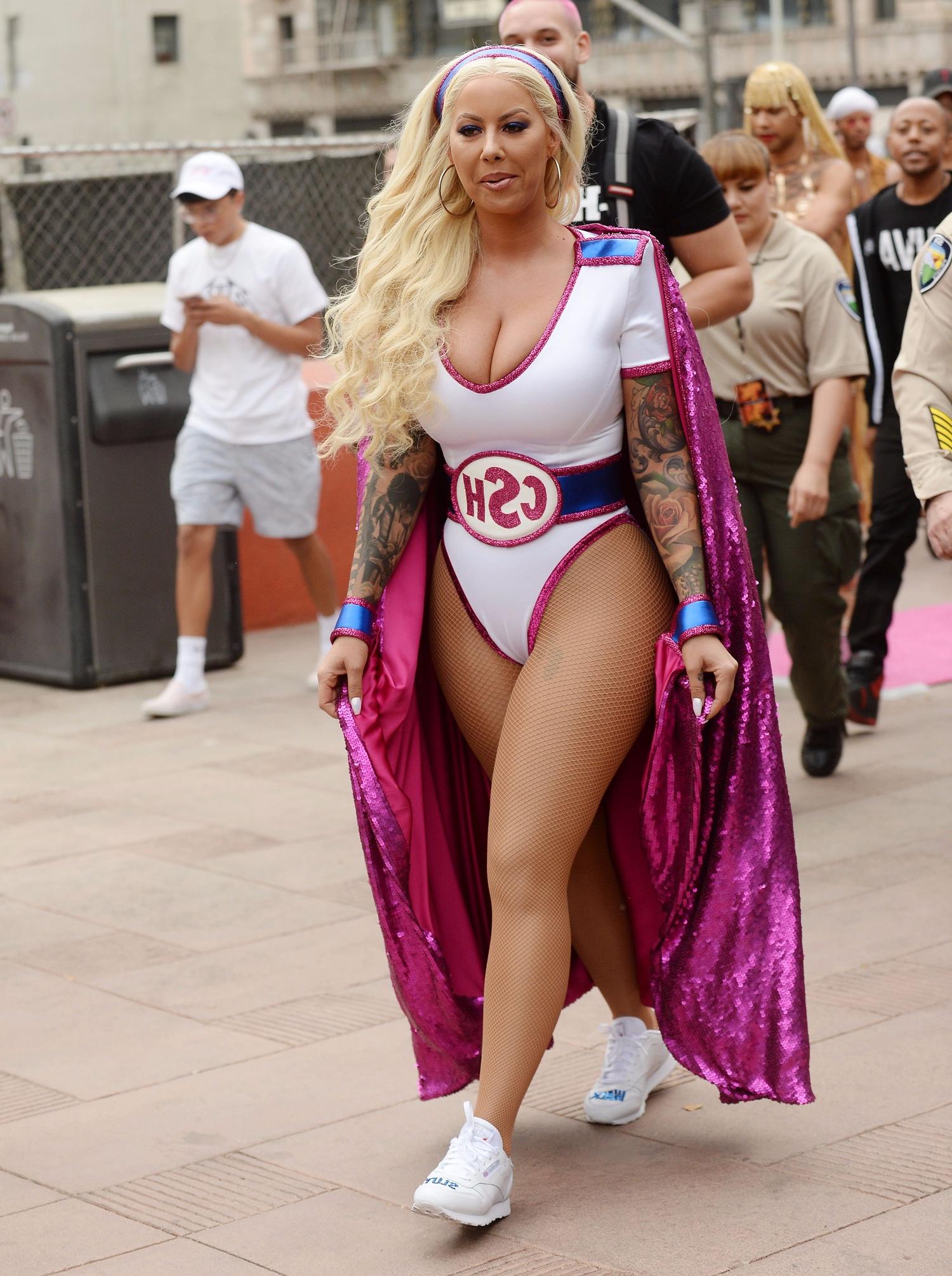 11P Amber Rose Sexy