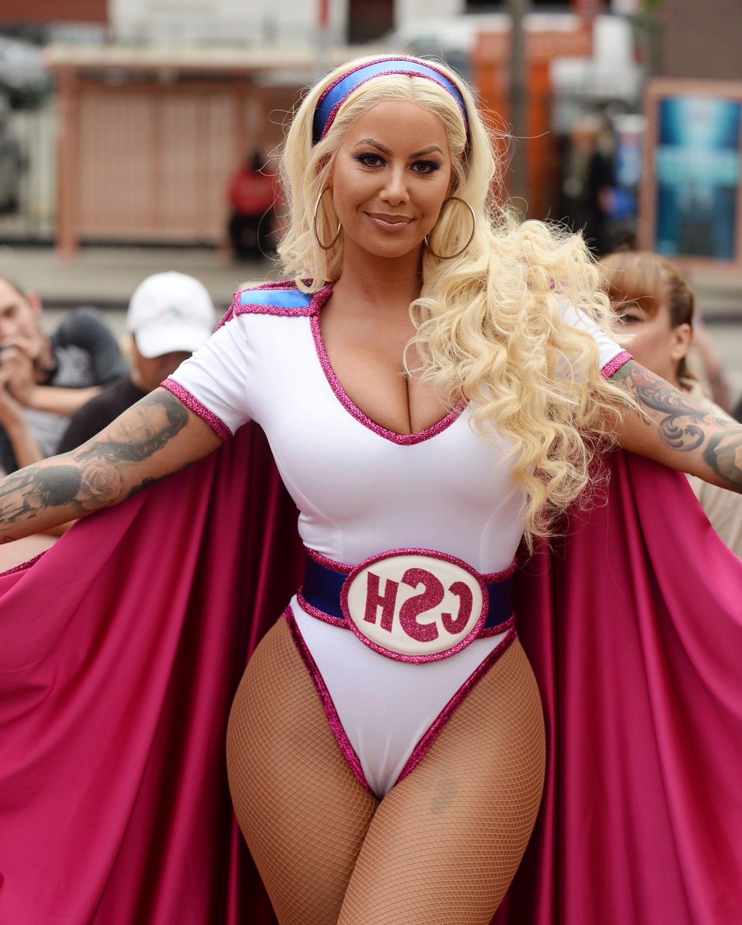 11P Amber Rose Sexy