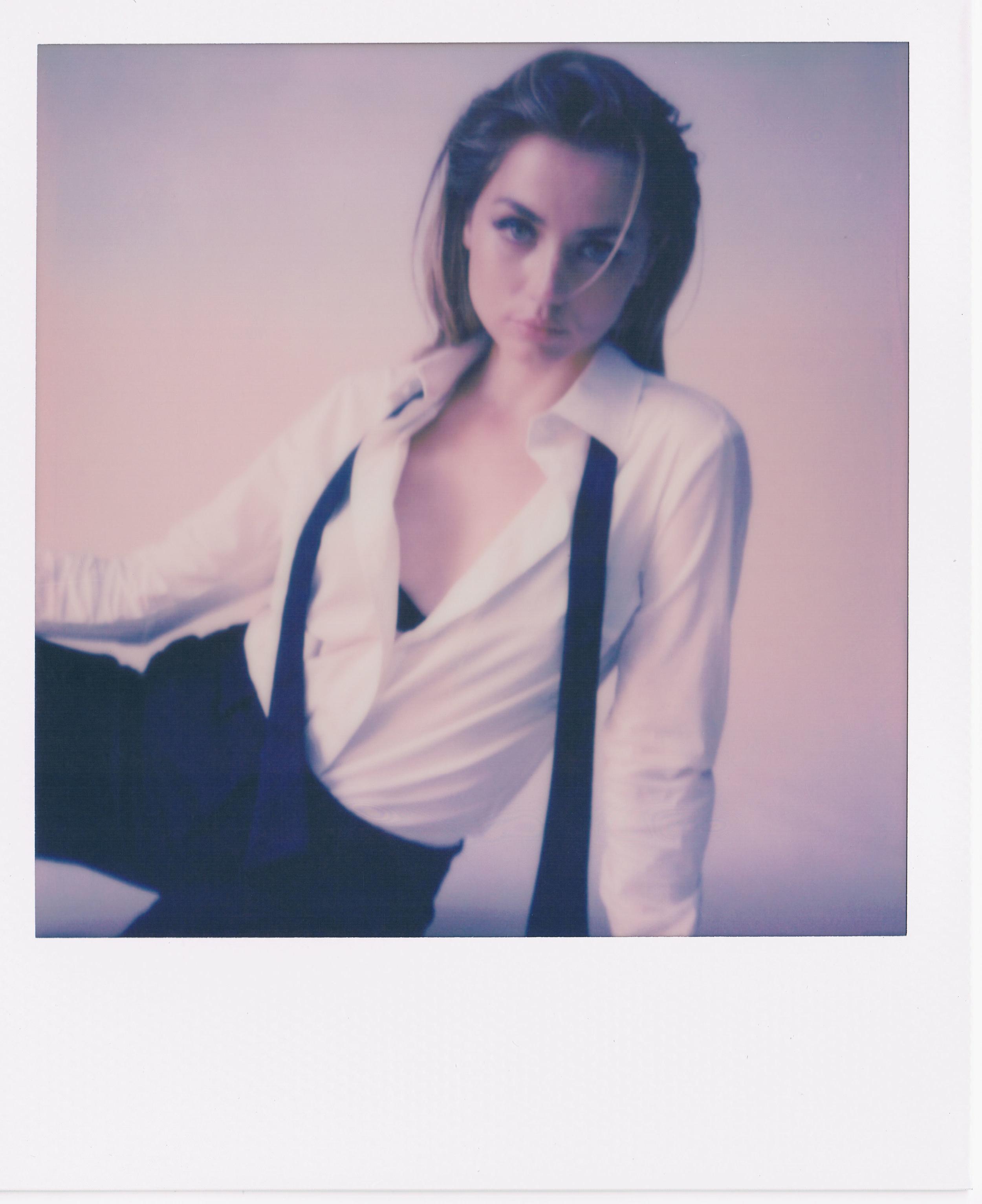 8P Ana de Armas Sexy