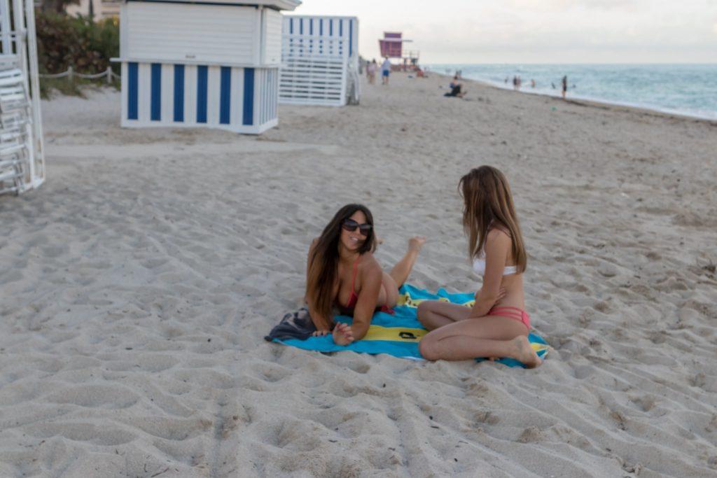 19P Claudia Romani & Ana G Sexy