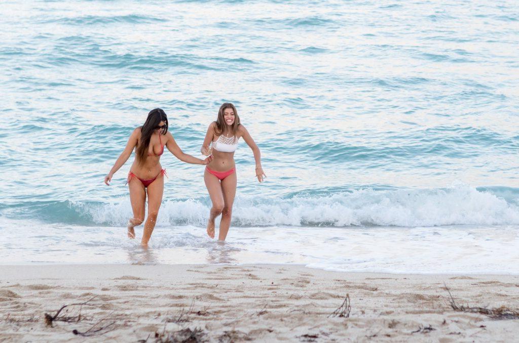 19P Claudia Romani & Ana G Sexy