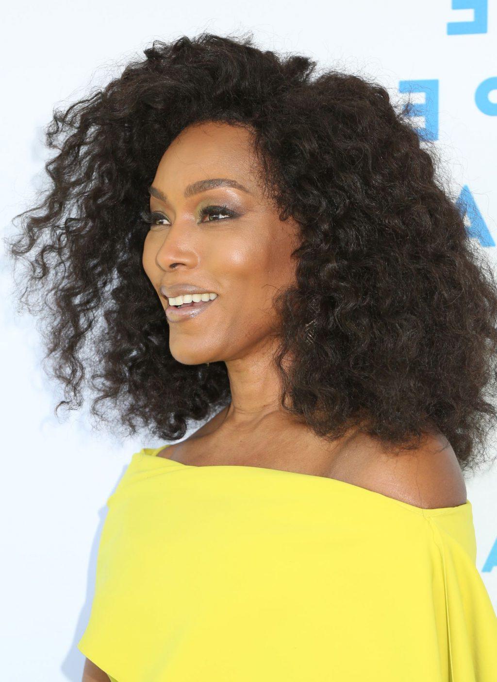 4P Angela Bassett Sexy
