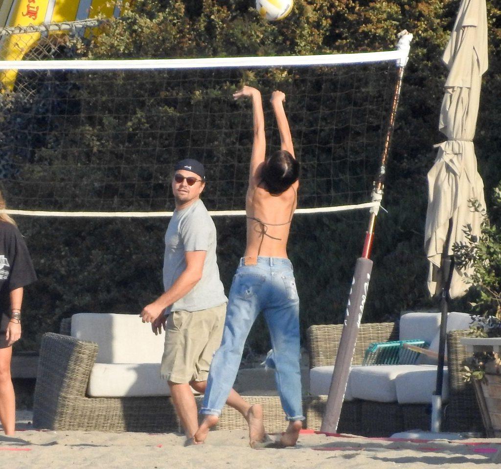 4P Camila Morrone & April Love Geary Hot